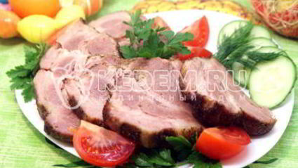 свинина запеченная с чесноком и розмарином