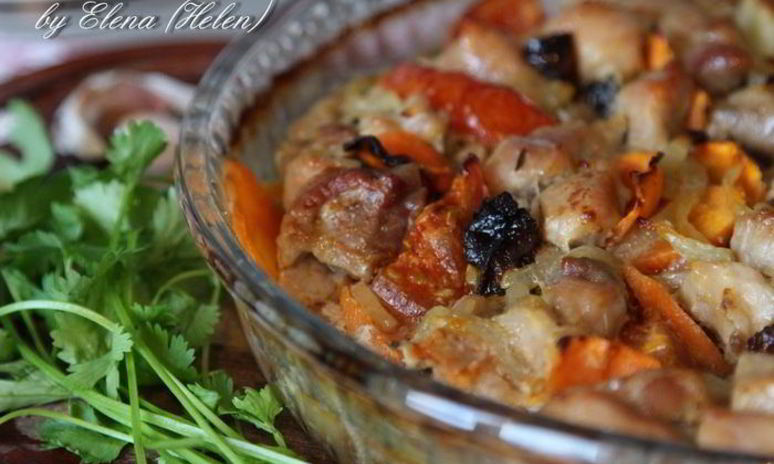 Рецепт свинины, запеченной с овощами и черносливом