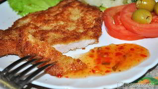 Свиные отбивные в сырной панировке