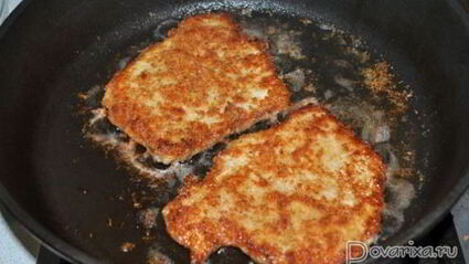 свиные отбивные в сырной панировке