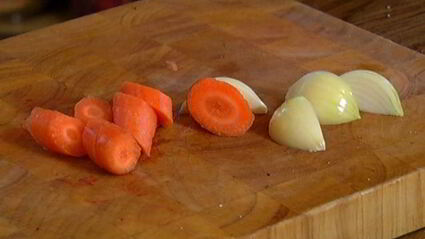 свиные ребрышки с грибами и красной фасолью