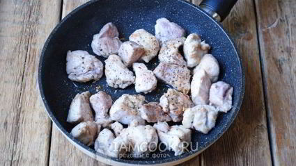 тушеная свинина с помидорами