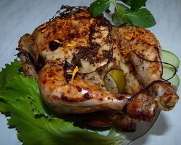 Запеченная курица с салатом из моркови с кунжутом