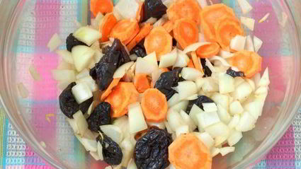 запеченное бедро индейки с черносливом