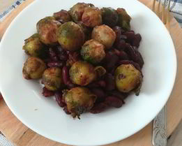 Брюссельская капуста с красной фасолью