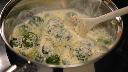 брюссельская капуста в соусе с розмарином