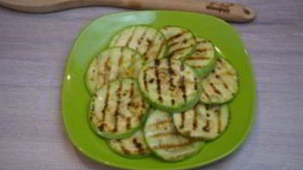 кабачки на сковороде гриль