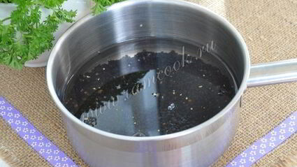 кабачки тушеные в морковном соке c чечевицей