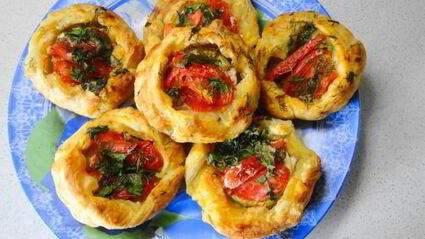 кабачки в слоеном тесте запеченные