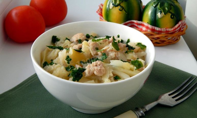 Рецепт капусты с фаршем и картошкой