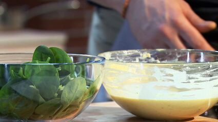 шпинат в кляре с чатни