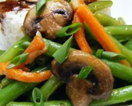 Стручковая фасоль с шампиньонами