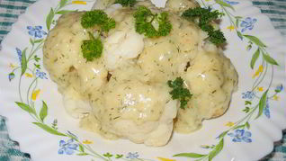 Цветная капуста с чесночным соусом