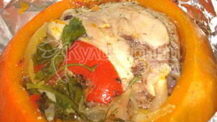 тыква, фаршированная курицей и овощами