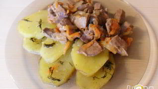 Говяжья печень с картофелем в мультиварке