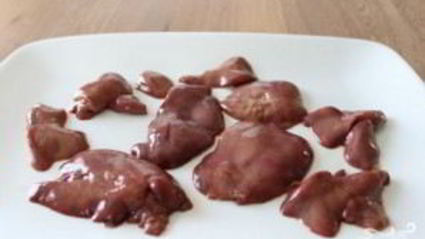 куриная печень на сковороде