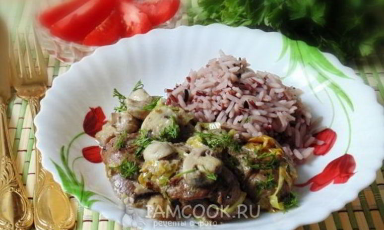Рецепт куриной печени с грибами в сметане