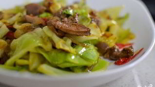 Куриная печень с капустой