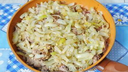 куриная печень тушеная в сметане