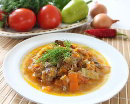 Куриная печень, тушенная с овощами Золотая осень