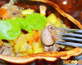 Куриная печень в горшочках с картошкой