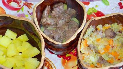 куриная печень в горшочках с картошкой