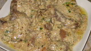 Куриная печень в соусе