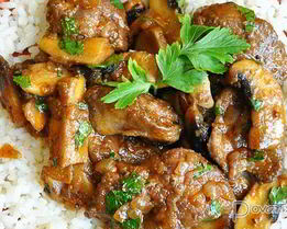 Куриная печенка с грибами и белым вином