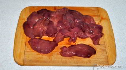 куриная печенка с грибами и белым вином