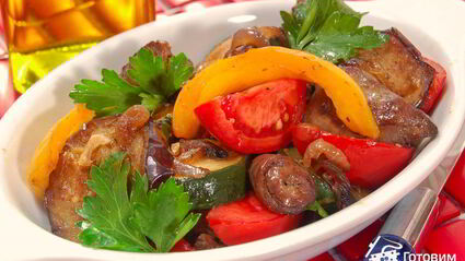 куриная печенка с овощами