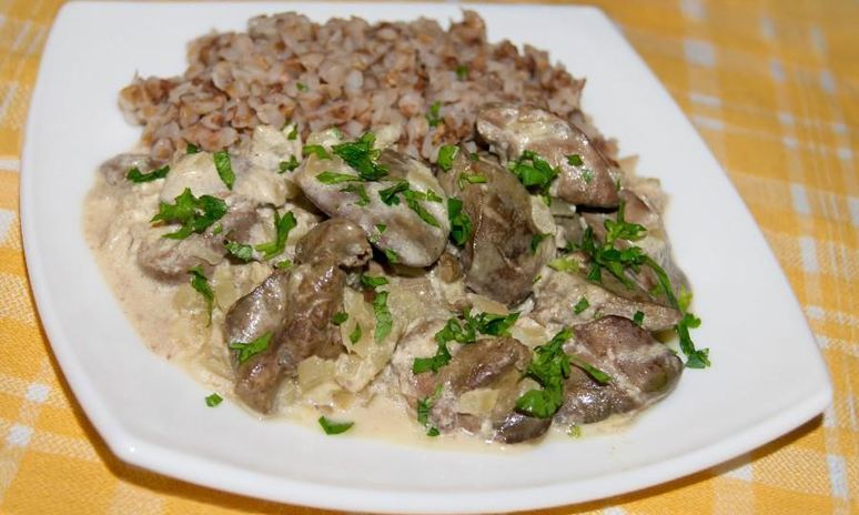 Рецепт печени индейки с луком