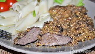 Печень индейки в орехово-чесночном соусе