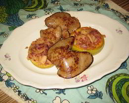 Печень кролика с яблочным чатни