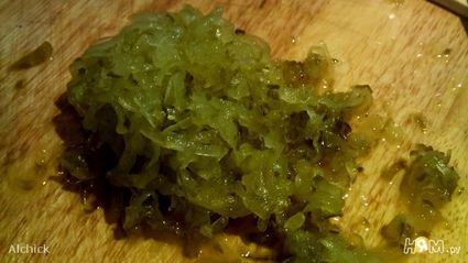 печень с морковью и солеными огурцами