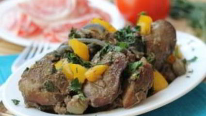 печень с овощами