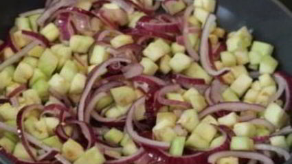 печень с овощами