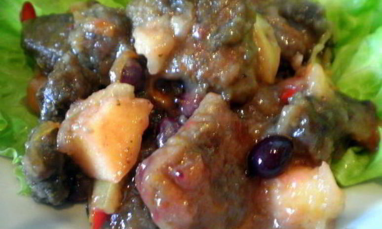 Рецепт печени с яблоками и черной смородиной