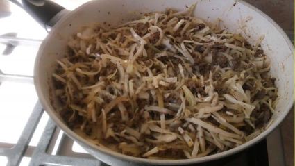 печень тушеная с капустой