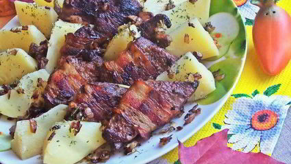 печень в беконе с картофелем