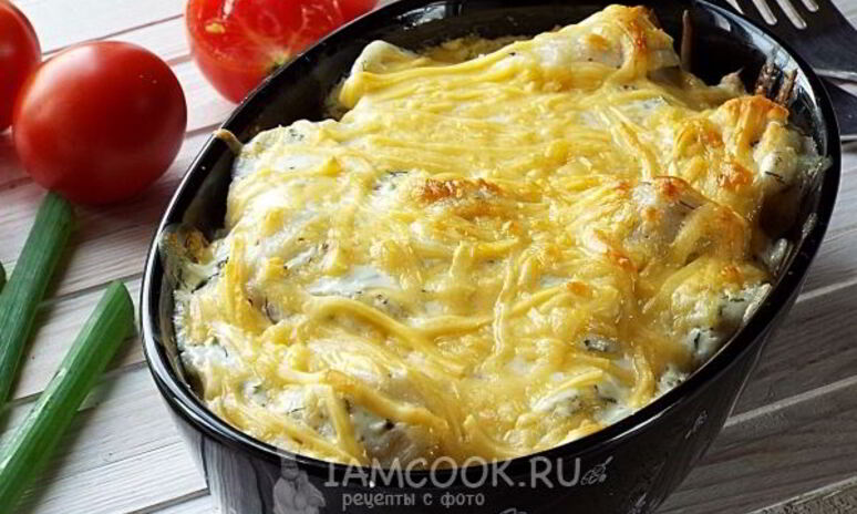 Рецепт пельменей с сыром и сметаной в духовке