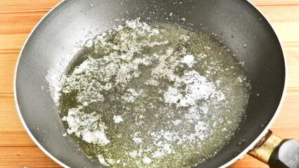 пельмени в горшочках с грибами