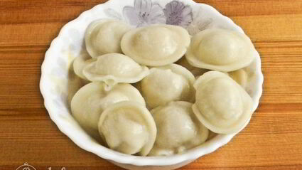 пельмени в горшочках с грибами