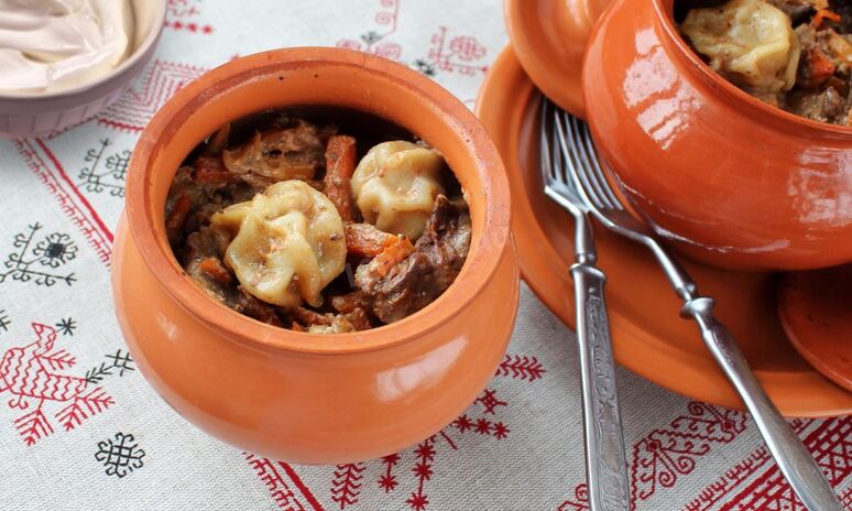 Рецепт пельменей в горшочках с печенью