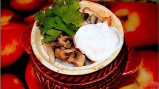 Пельмени в горшочке в духовке