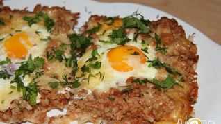 Джамбалайя — рис с фаршем и яйцами запеченные