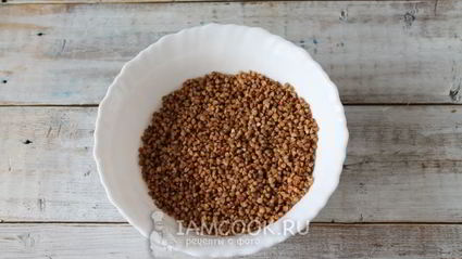 плов из гречки с грибами и орехами