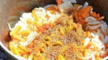 плов на костре со свининой