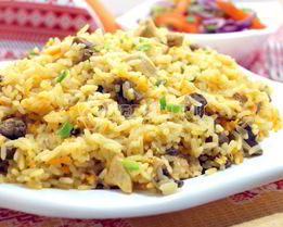 Плов с курицей и грибами