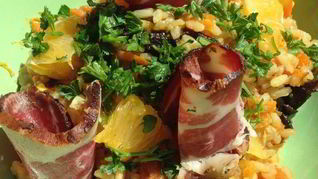 Плов с сухофруктами, апельсинами и копченой корейкой