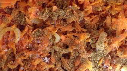 плов с сухофруктами, апельсинами и копченой корейкой